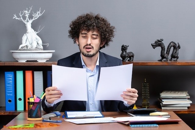 How to Verify Your Lawyer’s Credentials and Success Rate